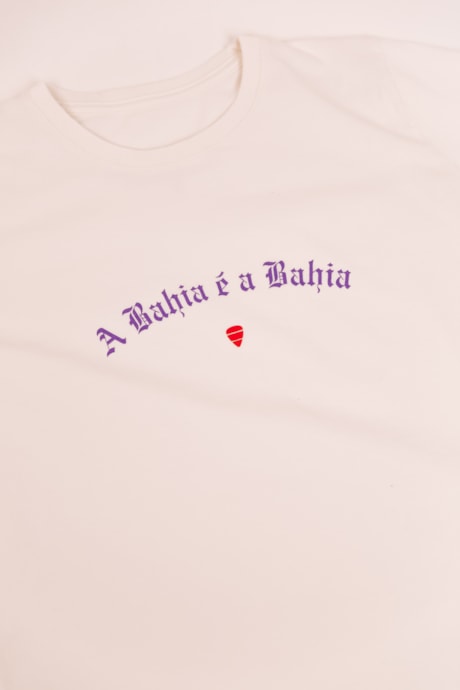 CAMISETA INFANTIL A BAHIA E A BAHIA DE CA DO NORDESTE